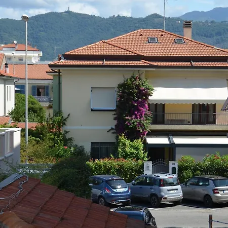 Casa Mila Casa de Férias Marina Di Carrara